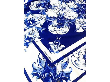 Набор: платок «Гжель» и свеча «Птица счастья»