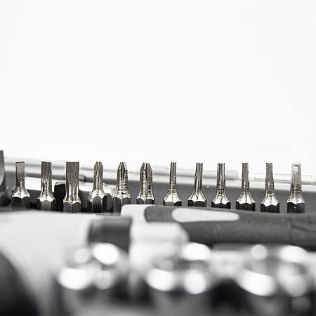 Набор инструментов Tools  Workhard, 40 инструментов,  черный, в пластиковом футляре