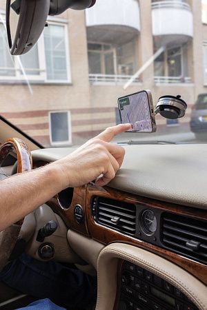 Универсальный держатель для телефона Terra 360° из переработанного пластика RCS