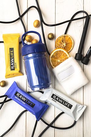 Подарочный набор «Будь в тонусе»: охлаждающее полотенце, скакалка, напульсник, батончики