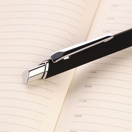 Шариковая ручка Пирамид Нео (Pyramid NEO), черная