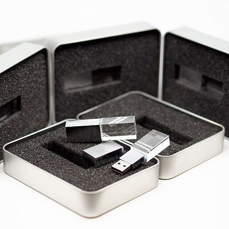 Флеш накопитель USB 2.0 Кристалл, металл/стекло, прозрачный/серебристый, подсветка синим, 16 GB