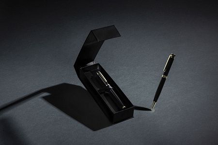 Набор ручек Swiss Peak Luca из переработанной латуни RCS