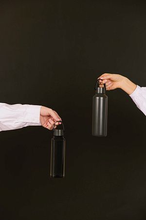 Термобутылка VINGA Baltimore из переработанной стали RCS, 600 мл