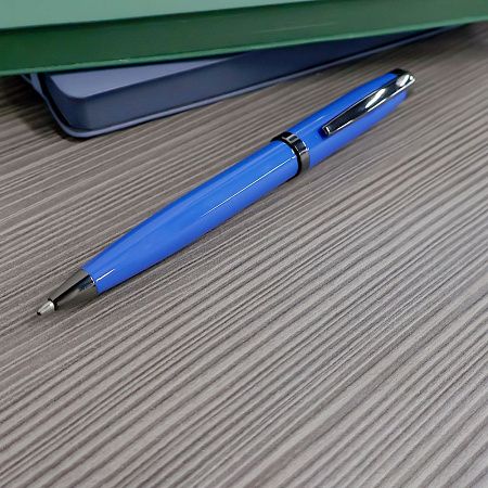 Ручка металлическая Betty, бордовая