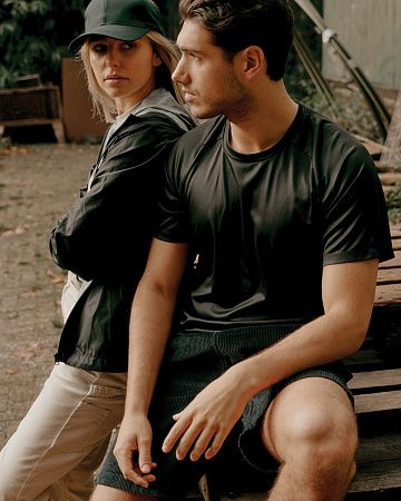 Спортивная футболка Iqoniq Tikal из переработанного полиэстера AWARE™, унисекс, 150 г/м² под нанесение