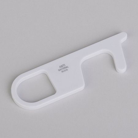 Брелок "Тачер" бесконтактный с антибактериальной защитой 