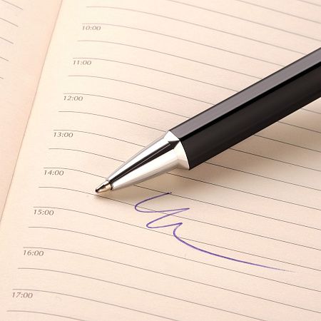 Шариковая ручка Пента (Penta), черная