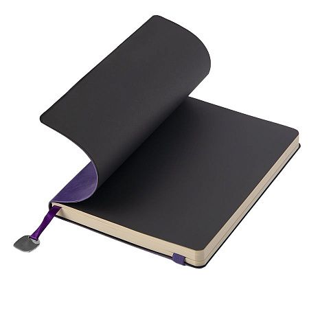 Ежедневник недатированный Boomer, А5,  фиолетовый, кремовый блок в линейку, без обреза