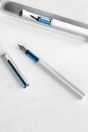 Перьевая ручка PININFARINA PF One SILVER /BLUE