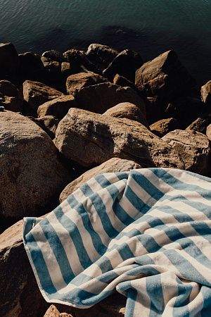 Пляжное полотенце VINGA Lagoa GRS