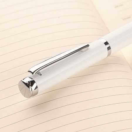 Шариковая ручка Соната (Sonata), белая