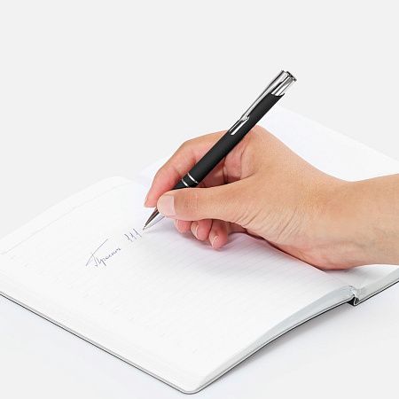 Ручка шариковая Keskus Soft Touch, черная