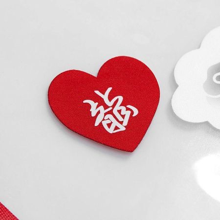 Наклейка тканевая Lunga Cor, M, красная