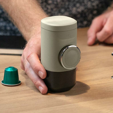 Ручная капсульная мини-кофемашина Minipresso NS2 + чашка, поддон, щетка, чехол