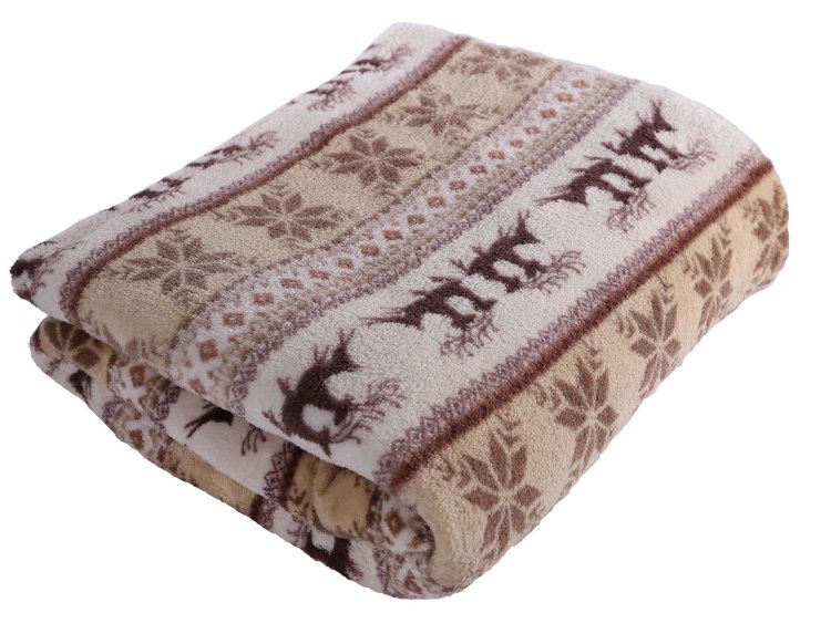 Пледы флисовые