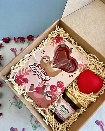 Набор «От всего сердца»: антистресс, варенье, открытка с леденцом