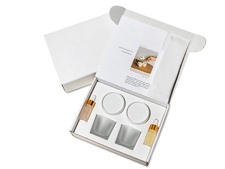 Набор для создания 2-х ароматических свечей: амбра и табак/маракуйя, сандал и пачули