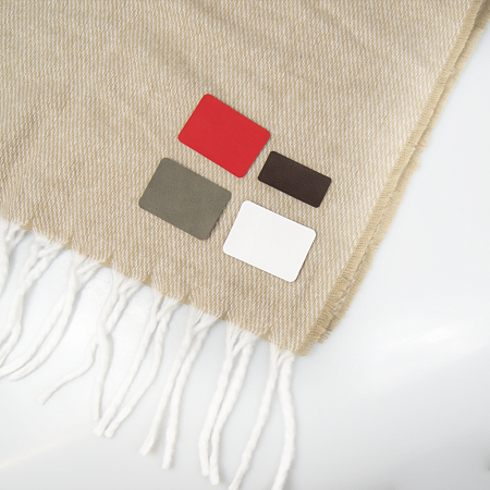 Шеврон Rectangle Cowhide размер 50*70 мм, белый, со скругленными углами