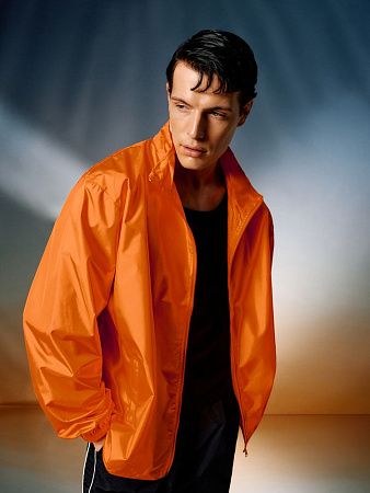 Ветровка Kivach, ярко-красная, размер M