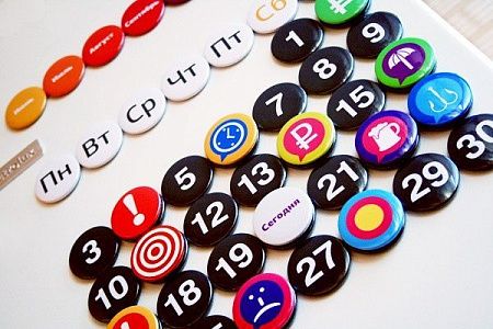 Вечный календарь на магнитах