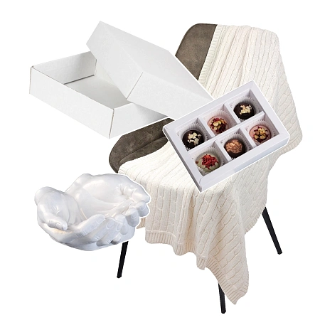 Подарочный набор «Нежность»: плед, подставка, ассорти конфет