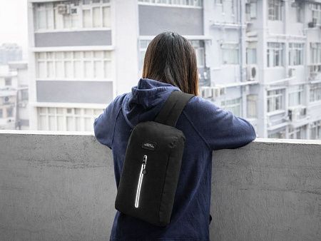 Сумка-слинг «Nomad» на одно плечо из водостойкого переработанного пластика