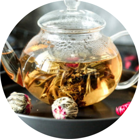 Подарочный набор «Вкус жизни»: домино, вязаный чай, имбирное печенье