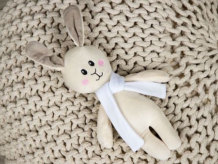 Мягкая игрушка Beastie Toys, заяц с белым шарфом