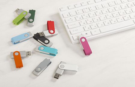 Флеш-карта "Vostok", объем памяти 16GB, покрытие soft touch#