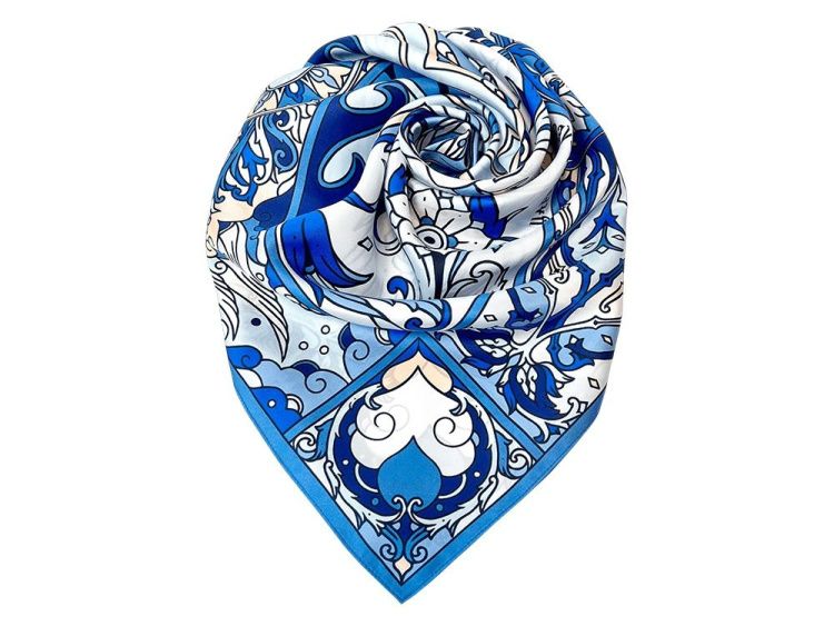 Платок «Царевна-Лебедь» 100% шелк, цвет: синий, белый, голубой, бежевый