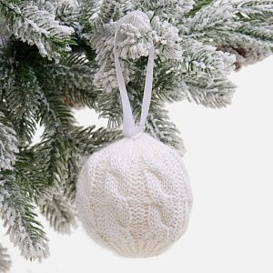 Вязаный шарик «Магия зимы»