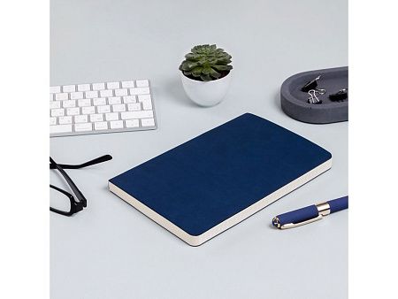 Ежедневник недатированный А5 «Megapolis Velvet Flex»