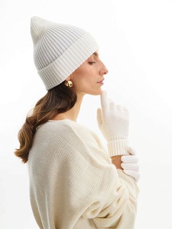 Шапка Bernard, молочно-белая (ванильная)