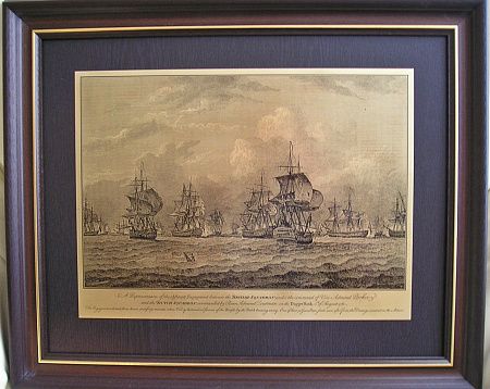 Гравюра "Морской бой" в раме с лепниной